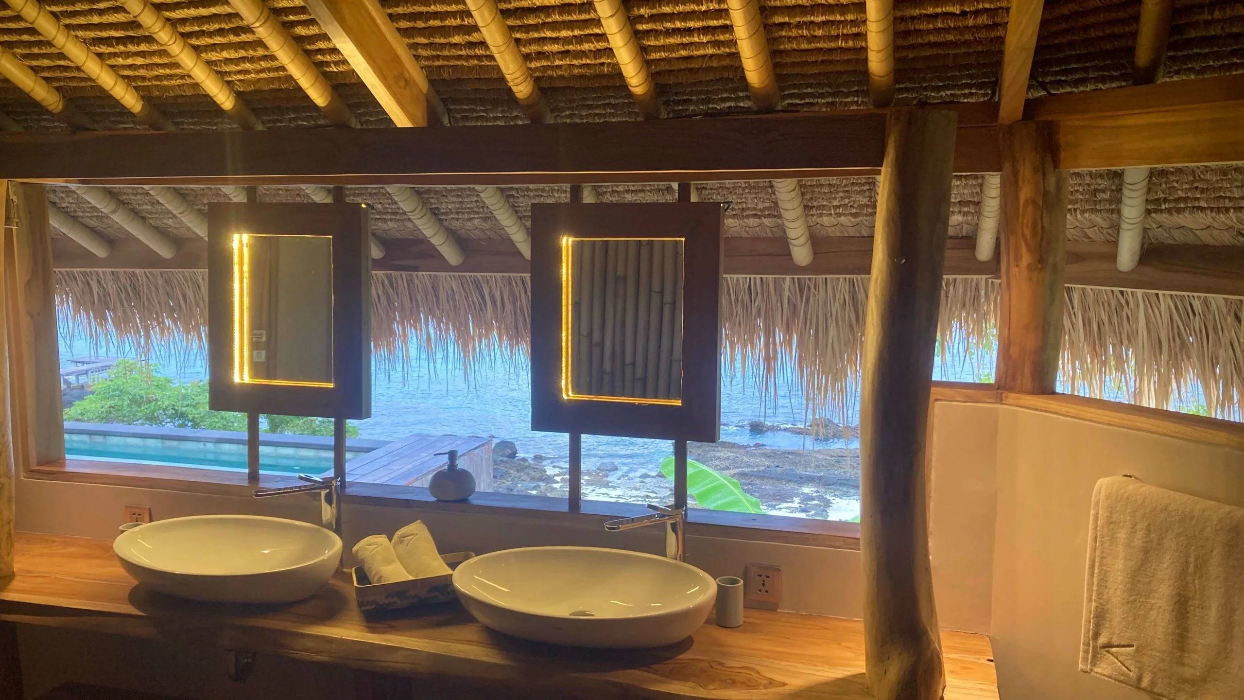 Bathroom Cliff Villa