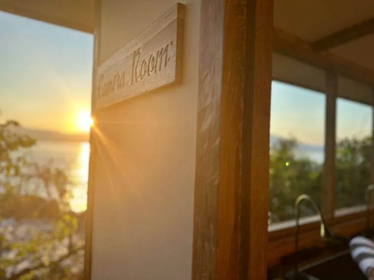 Camera room for underwater photography in Alor