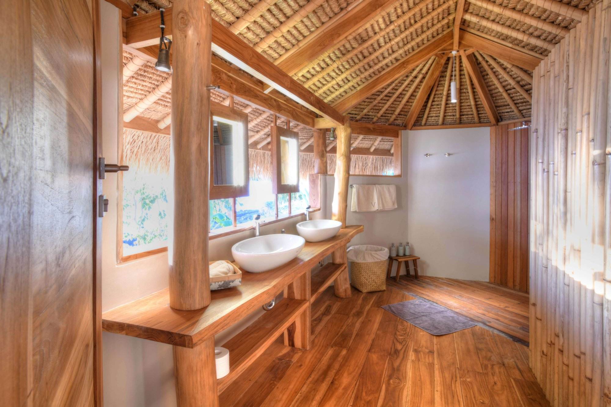 cliff-villa-bathroom